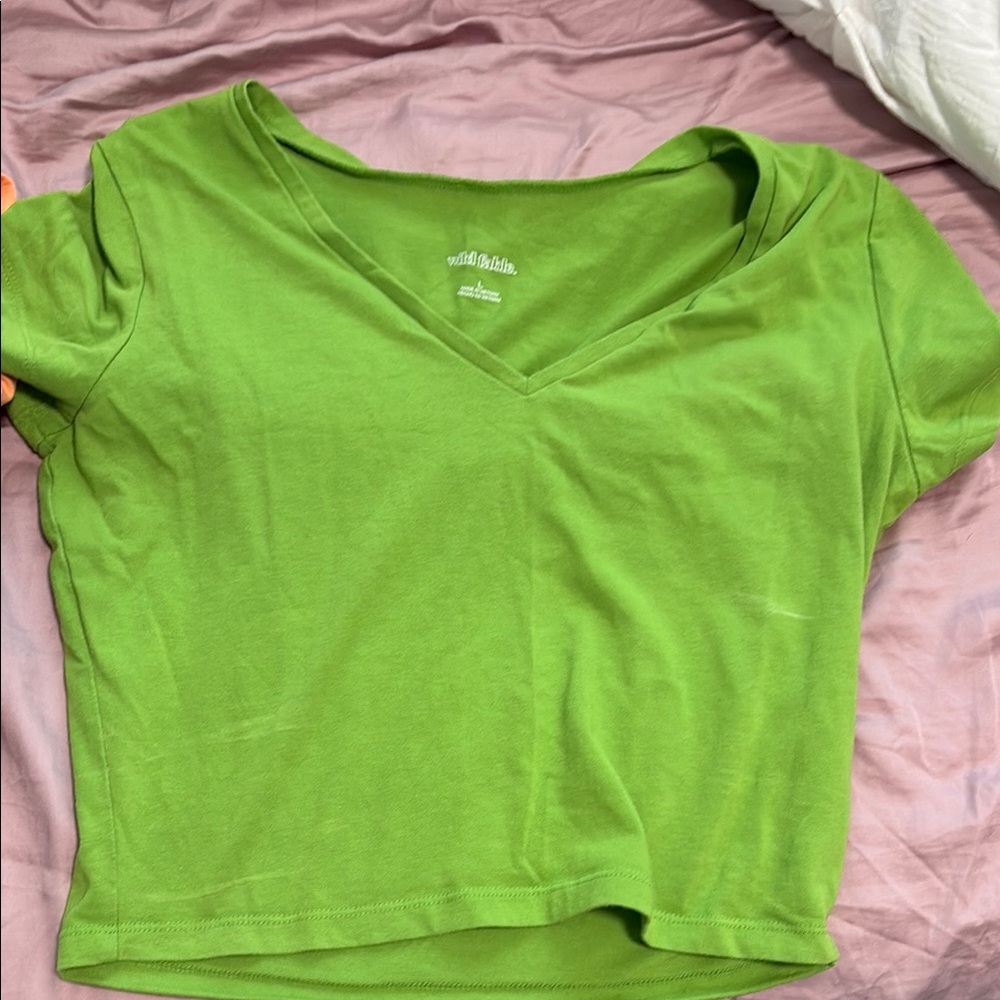 Wild Fable Lime Green V-Neck Short Sleeve Tee